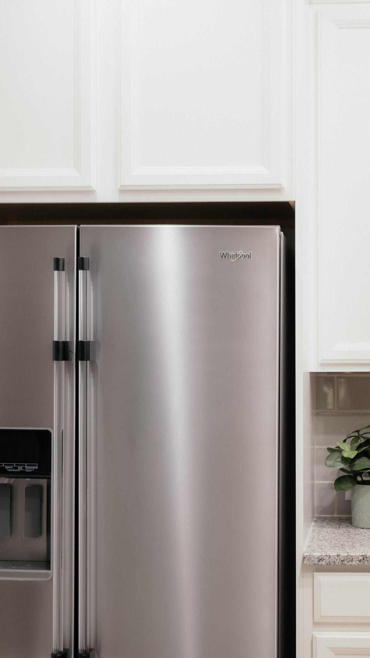 How to Install Appliance Handles on a Frigidaire Refrigerator: Homi Ha ...